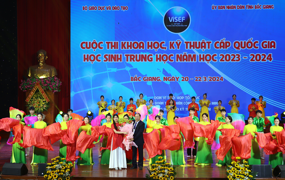 Khai mạc Cuộc thi Khoa học kỹ thuật cấp quốc gia tại Bắc Giang