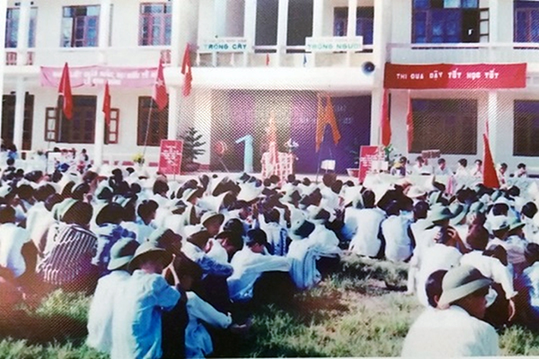 Trường THPT Bố Hạ - Ba mươi năm xây dựng và trưởng thành (1991-2021)