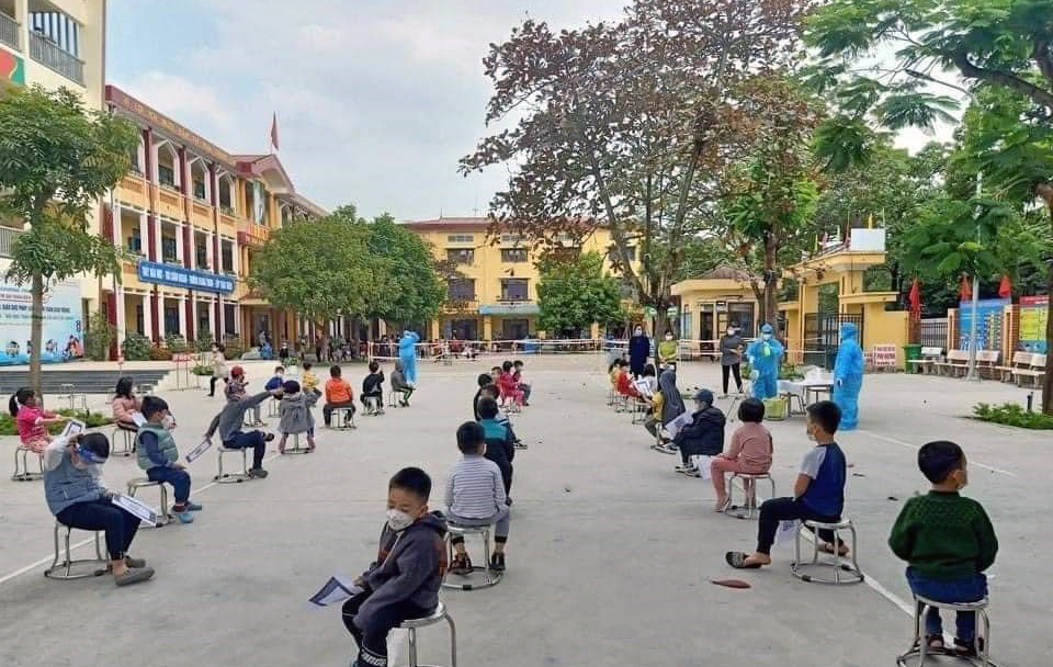Bắc Giang áp dụng mô hình phòng chống dịch “một cung đường, hai điểm đến” trong các cơ sở giáo dục