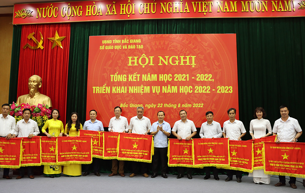 Giáo dục Bắc Giang - Vượt qua khó khăn, hoàn thành xuất sắc các mục tiêu, nhiệm vụ năm học 2021-2022