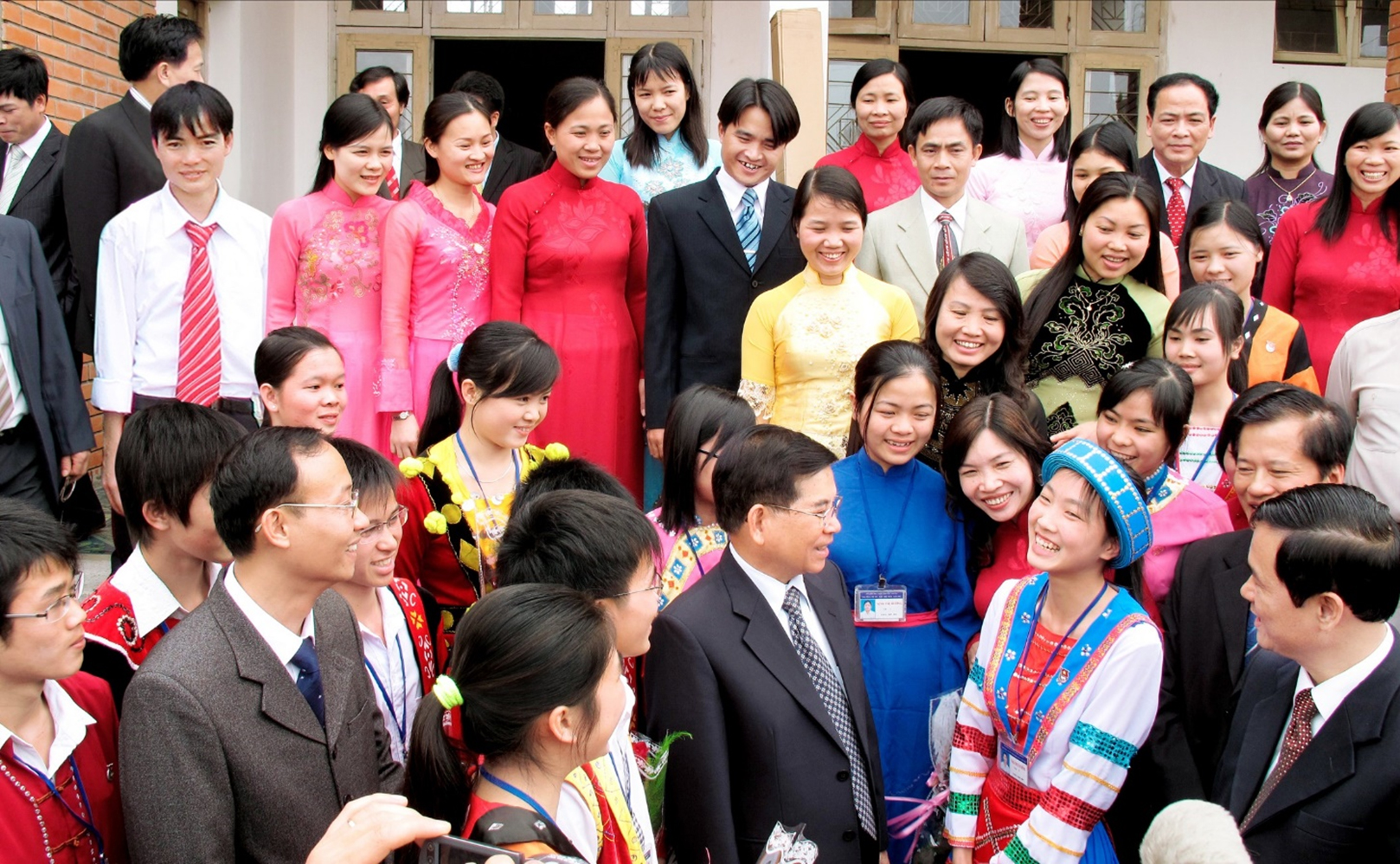 Trường PT DTNT tỉnh Bắc Giang hướng tới kỷ niệm 40 năm Ngày Nhà giáo Việt Nam và 30 năm ngày thành lập trường