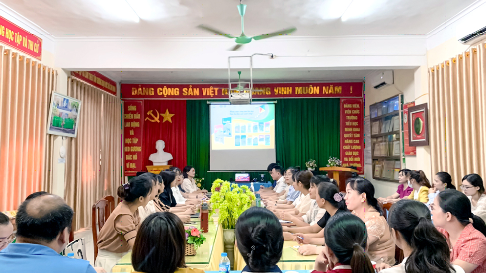 Bắc Giang - Xây dựng trường học hạnh phúc hướng tới việc hình thành các giá trị cốt lõi yêu...
