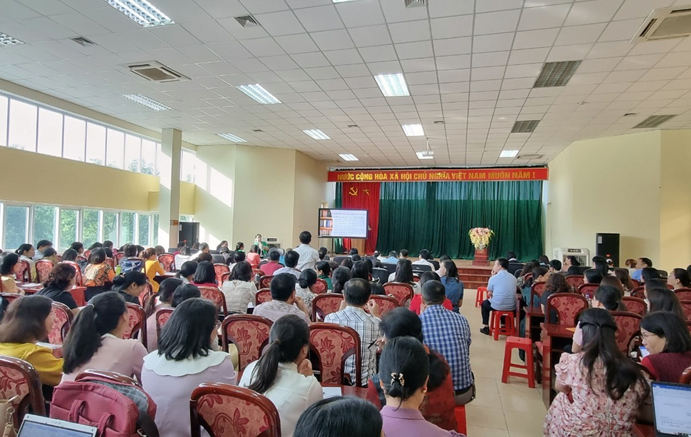 Bắc Giang: Hoàn thành tập huấn sử dụng tài liệu Giáo dục địa phương lớp 8 và lớp 11