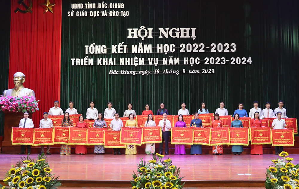Ngành Giáo dục Bắc Giang tổng kết năm học 2022-2023 triển khai nhiệm vụ năm học 2023-2024