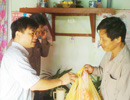 Trường THPT Chuyên Bắc Giang tổ chức các hoạt động giúp đỡ học sinh nghèo vượt khó
